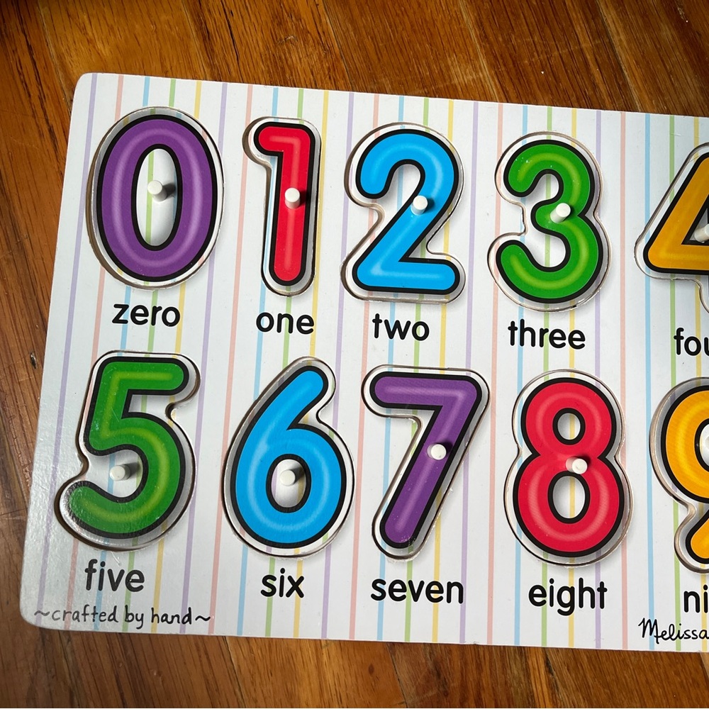 Children learning puzzles - Picture 8 of 12